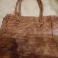 Нова дамска чанта, снимка 1 - Чанти - 25711932