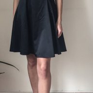 Черна рокля от памучен сатен, снимка 1 - Рокли - 17382166