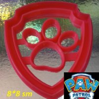 pes patrul Пес патрул лого значка с лапа голям Пластмасов резец форма за тесто бисквитки фондан, снимка 1 - Форми - 24045281