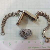Часовник дамски стар с верижка и панта на капака, снимка 6 - Дамски - 20537531