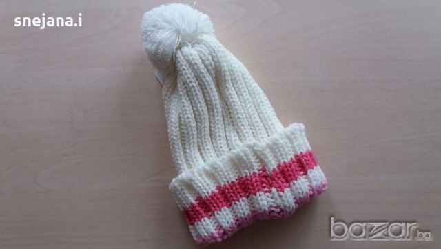 Нова плетена шапка за момиче, снимка 2 - Шапки, шалове и ръкавици - 19437902