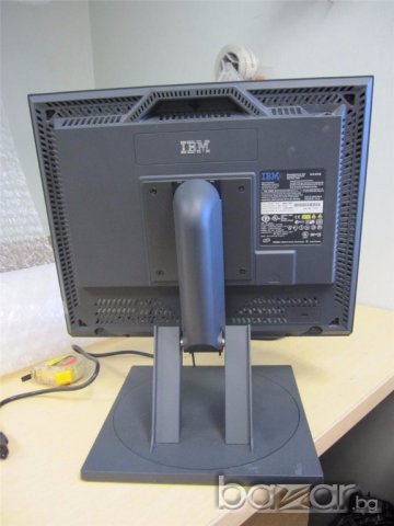 LCD Монитор IBM    18.1, снимка 2 - Монитори - 14421028