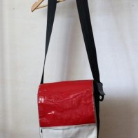 чанта червена лак synlab suisse 0186, снимка 3 - Чанти - 23501514