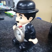 Часовник Charlie Chaplin, снимка 5 - Други ценни предмети - 20129583