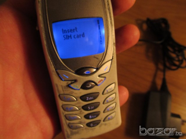 Рядък колекционерски телефон NOKIA 8250, нокиа 8250 модел 2000г. - работещ, снимка 2 - Nokia - 19853128