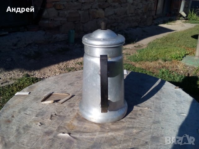 Стар алуминиев чайник, снимка 4 - Антикварни и старинни предмети - 22697303