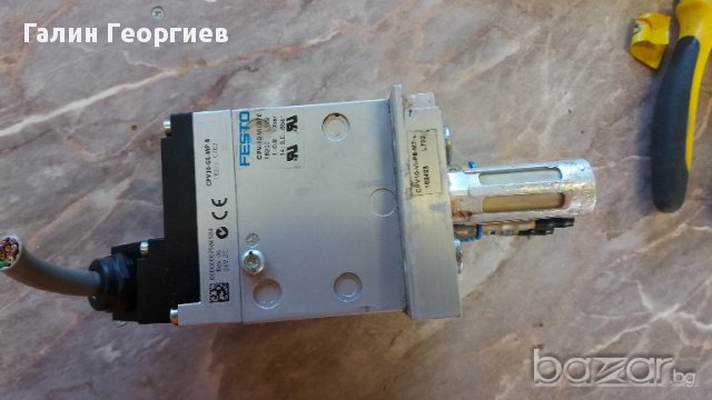 Festo CPV10 пневматичен блок, снимка 2 - Други машини и части - 15903455