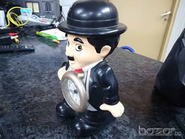Часовник Charlie Chaplin, снимка 5 - Други ценни предмети - 20129583