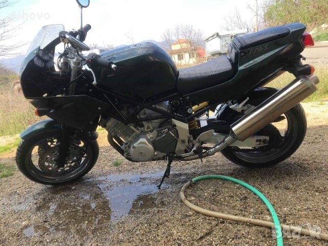 Пистов мотоциклет Yamaha TRX850