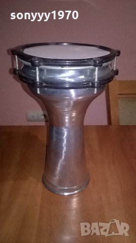 нова тарамбука с бяла кожа/пластика-30х20см-от сирия, снимка 2 - Ударни инструменти - 21979153