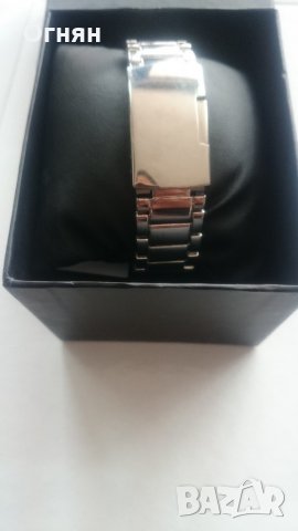 Часовник FRENCH CONNECTION , снимка 3 - Други - 24948804