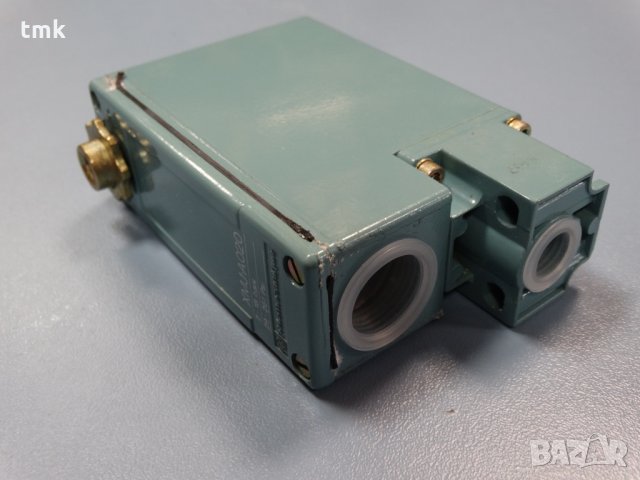 Пресостат за налягане Telemecanique, снимка 10 - Резервни части за машини - 25655890