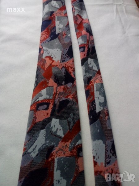 Естравагантна и стилна вратовръзка , снимка 1