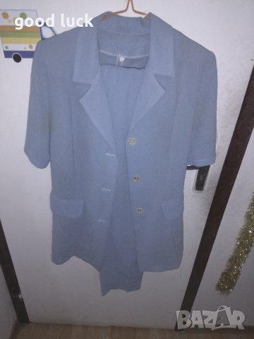 Продавам изгодно син костюм с панталон,размер М,35 лв., снимка 1 - Костюми - 24129983