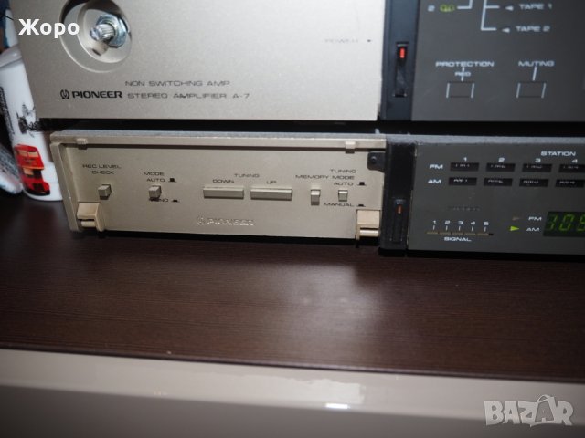 Тунер Pioneer F-7, снимка 1 - Ресийвъри, усилватели, смесителни пултове - 22668189