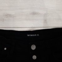 Черни къси дънкови панталонки марка Terranova , снимка 3 - Къси панталони и бермуди - 23841828