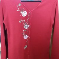 Дамска блуза с бродирани апликации, снимка 4 - Блузи с дълъг ръкав и пуловери - 24480661