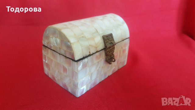 Седефена кутийка за бижута, снимка 2 - Антикварни и старинни предмети - 25909596
