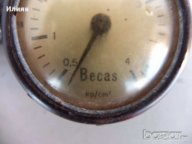 Продавам манометър за гуми, снимка 3 - Аксесоари и консумативи - 13482236