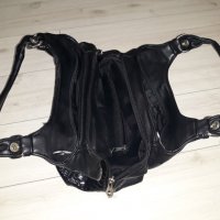 Черна кожена чанта с 3 джоба с орнамент "Дърво", снимка 4 - Чанти - 23623266