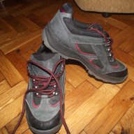 спортни обувки, снимка 1 - Дамски ежедневни обувки - 11978003