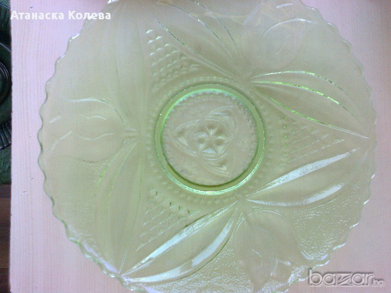 Чиния за торта, стъкло, зелена, снимка 1