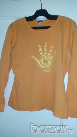 Оранжева блуза с дълъг ръкав