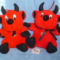 Червени дяволчета плюшени, снимка 1 - Плюшени играчки - 21221905