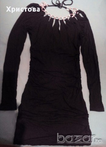Черна рокля от трико на Miss Sixty,с рязано деколте,прикачено към колие,S.., снимка 1 - Рокли - 16434514
