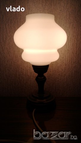 Настолна лампа - масив , снимка 2 - Настолни лампи - 21412066
