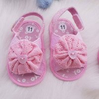 Буйки  сандалки за малки дами от 0 до 18 месеца, снимка 2 - Бебешки обувки - 17824157
