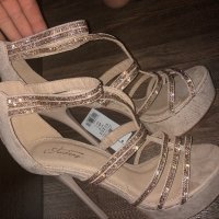 Страхотни дамски обувки на ток!  Нови, снимка 1 - Дамски обувки на ток - 22190667