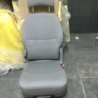 Допълнителна седалка за кола, снимка 1 - Аксесоари и консумативи - 20943077