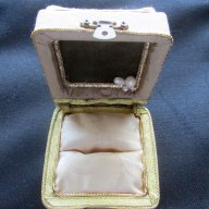 Старинна кутия  за годежен пръстен , снимка 7 - Антикварни и старинни предмети - 17569806