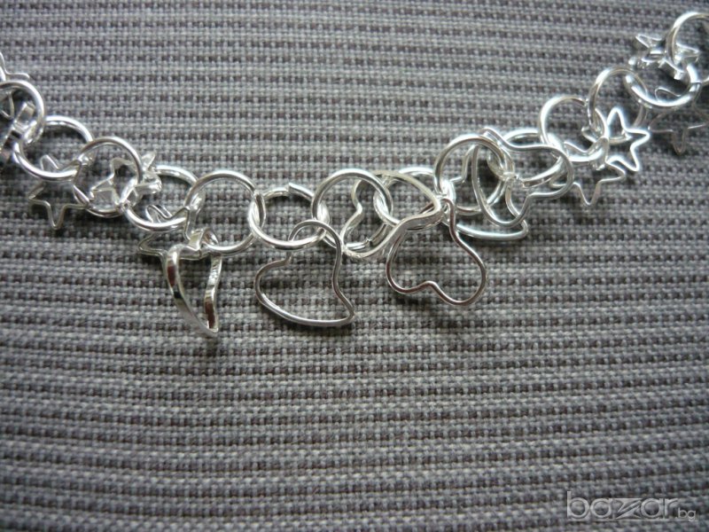 Нова сребърна гривна със сърца, снимка 1