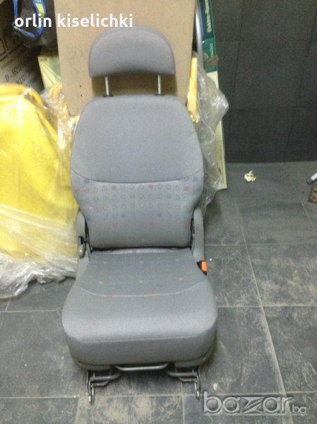 Допълнителна седалка за кола, снимка 1