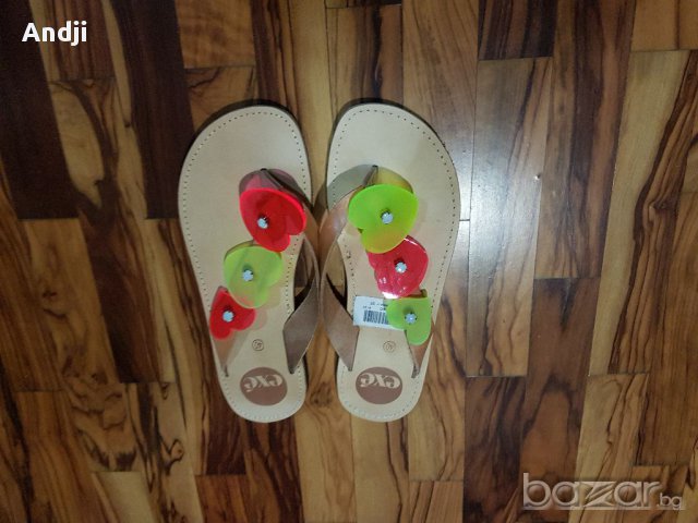 Дамски чехли, снимка 2 - Чехли - 18218905