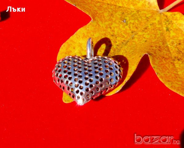 Обемен сребърен медальон сърце 925.