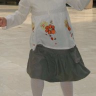  Kiabi Kids,красива поличка,110/116 см. , снимка 1 - Детски рокли и поли - 16399813