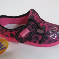 Пантофки циклама/черно, снимка 1 - Бебешки обувки - 17334433