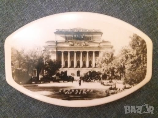 Кутия Ленинград 250 години. , снимка 1