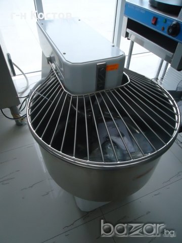 Тестомесачки Втора употреба за закуски пици и хляб Вилични Тестомесачки Втора употреба за закуски , снимка 5 - Обзавеждане за заведение - 19805441