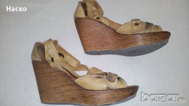 Angello , сандали с платформа и естествена кожа 