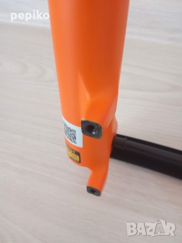 Продавам колела внос от Германия магнезиева вилка SR SUNTFUR XCR 32-29 цола диск 160мм., снимка 8 - Части за велосипеди - 24409045