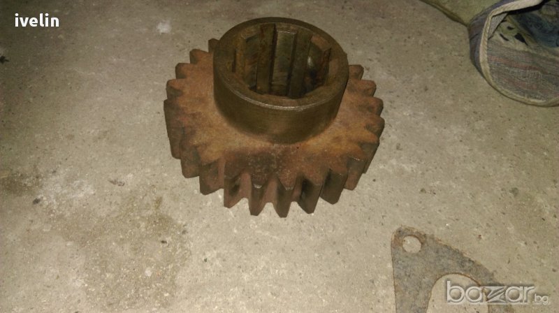 Зъбно колело 25 зъба/8 шл. Т150, снимка 1