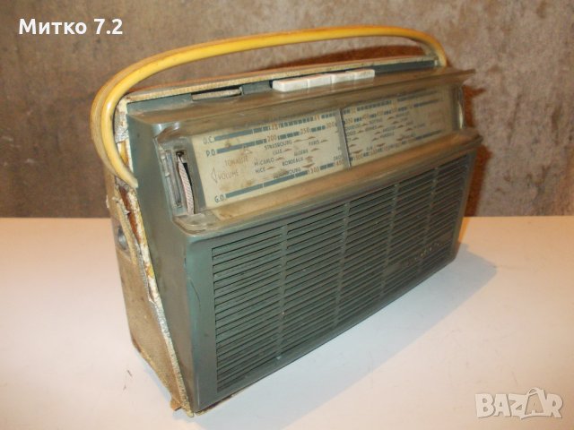 Стар транзистор Radiola, снимка 4 - Антикварни и старинни предмети - 24835437