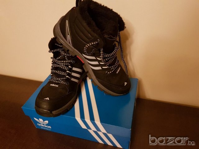 Маратонки Адидас 41 номер, снимка 5 - Маратонки - 20146864