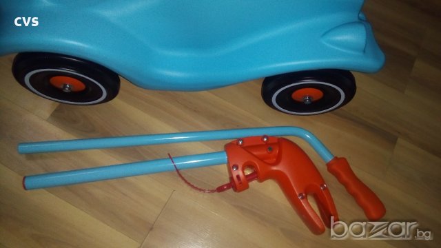 Детска кола BIG-Bobby-Car-Classic с дръжка за родители - нова!, снимка 13 - Коли, камиони, мотори, писти - 20406934