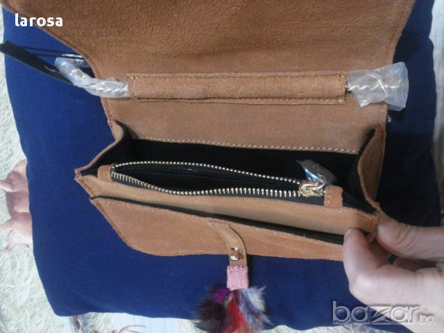 Нова дамска чантичка, снимка 3 - Чанти - 18043420