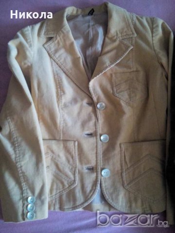 Две дамски сака, снимка 5 - Сака - 18988913